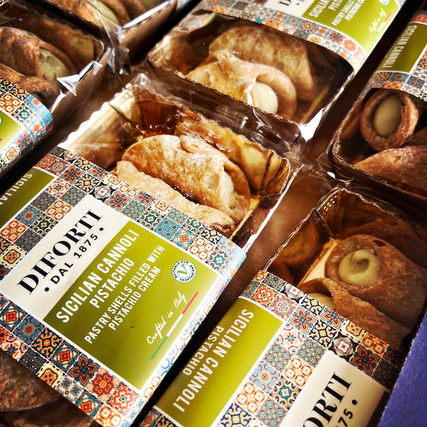 A box of Sicilian cannoli with Diforti branding