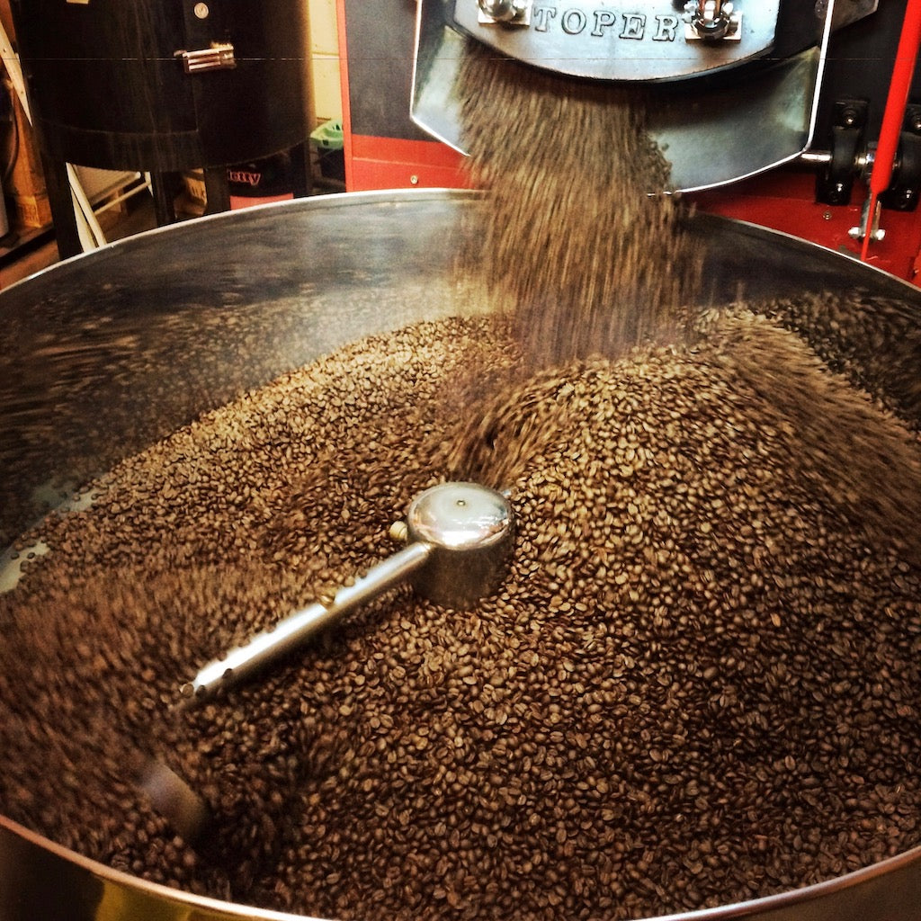 Coffeelink beans in coffee roaster